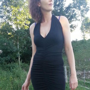 Profil de Nawel, 26 ans, Rencontre cougar à Saint-Bernard (Québec)